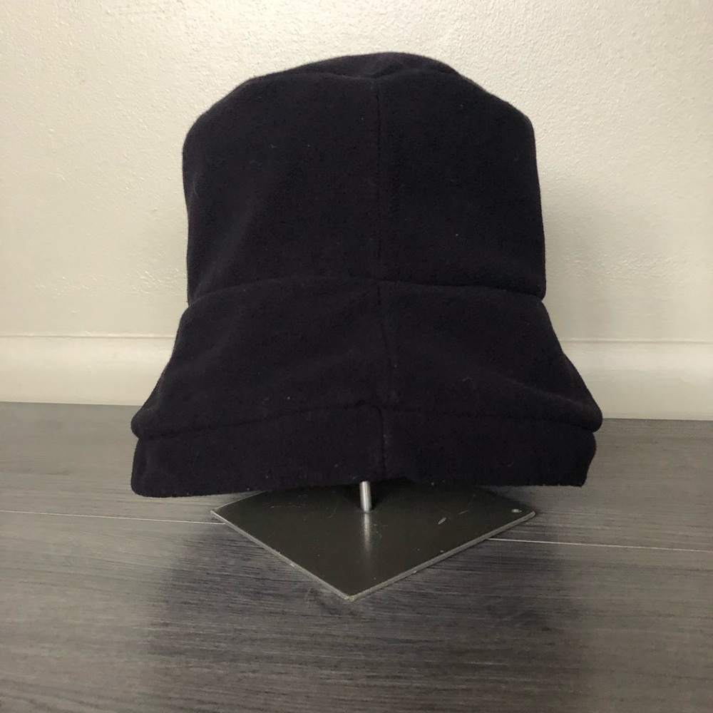 Black Fleece Winter Bucket Hat
